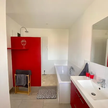 La Maison D'angelo - 8 Personnes - Piscine